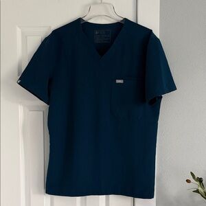 Figs teal Blue V-Neck Scrub Top mens size M great condition